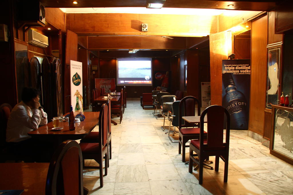 Hotel Blue Moon Guwahati Eksteriør billede