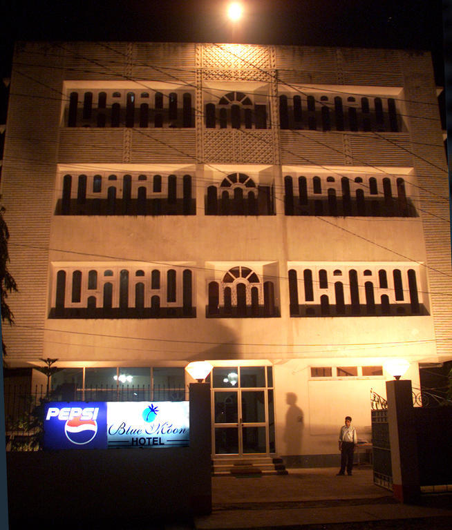 Hotel Blue Moon Guwahati Eksteriør billede