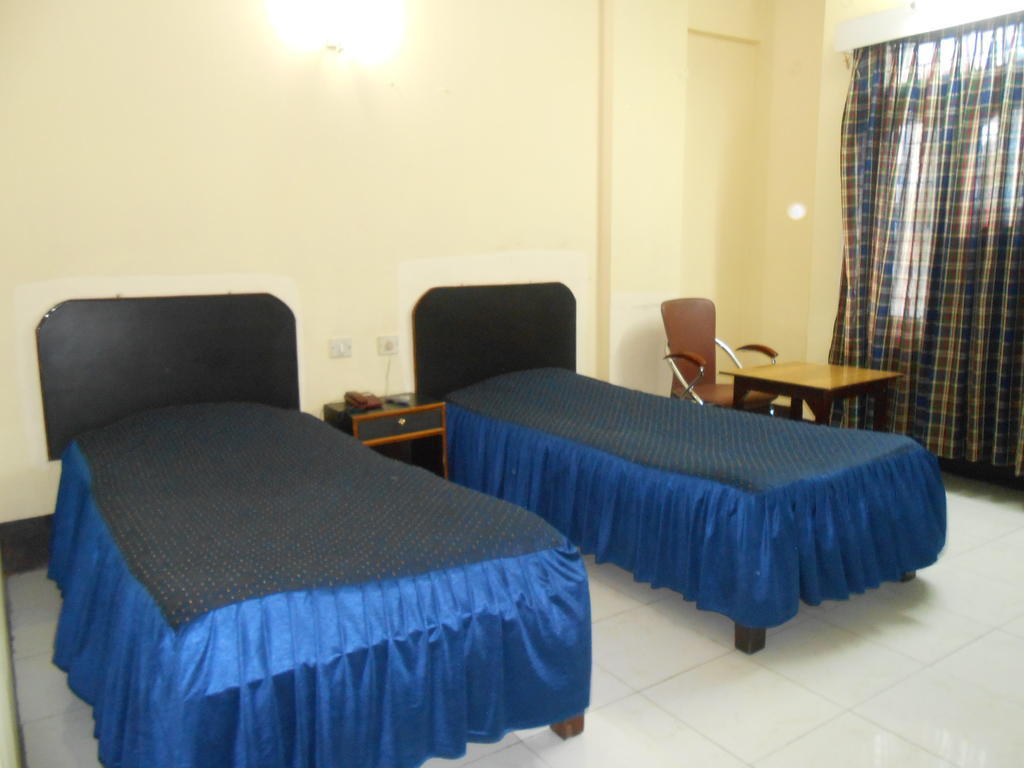 Hotel Blue Moon Guwahati Værelse billede