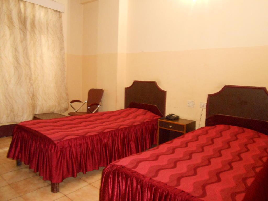 Hotel Blue Moon Guwahati Eksteriør billede
