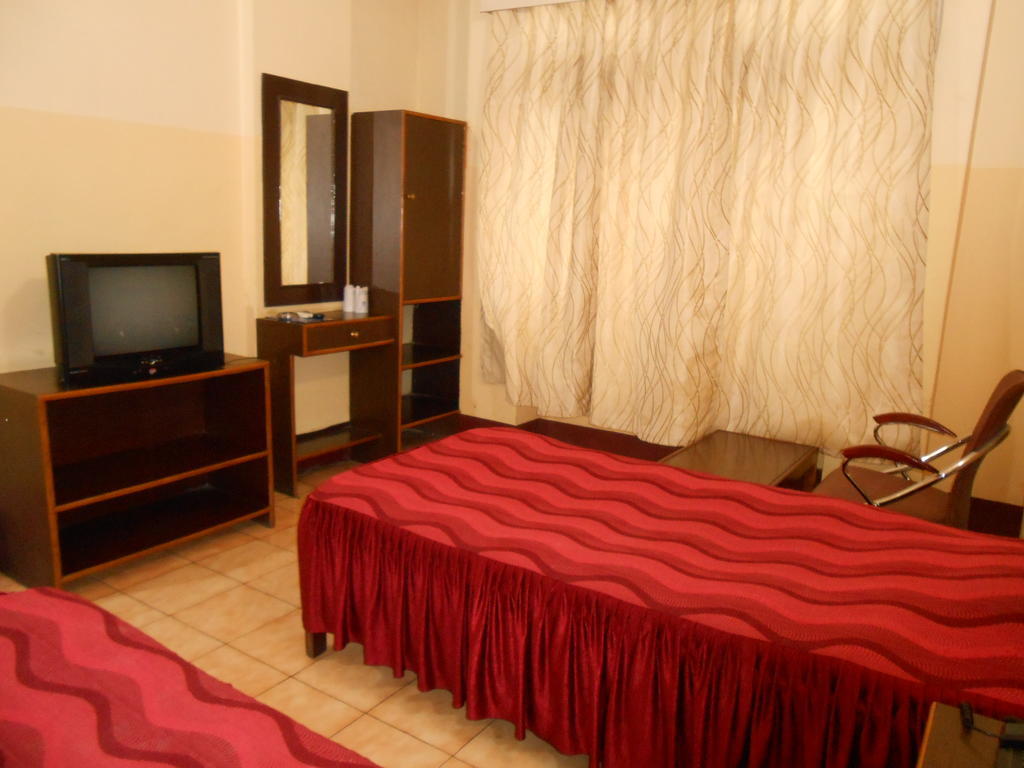Hotel Blue Moon Guwahati Eksteriør billede